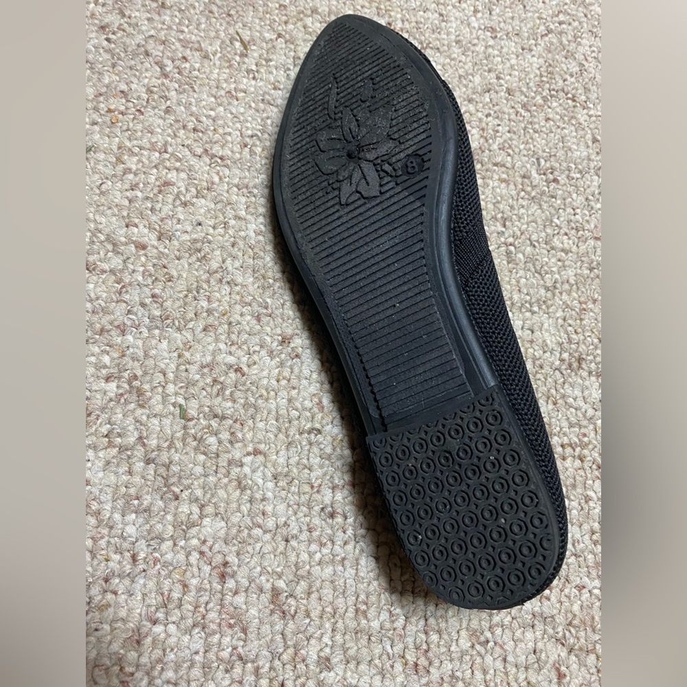 Chic Black Danskin Flats - Picture 9 of 15